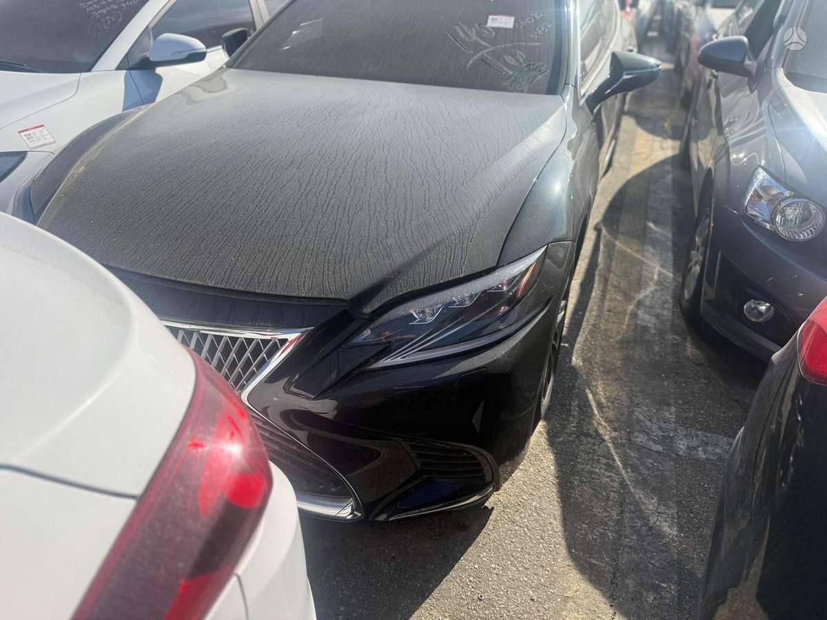 Lexus LS 500, 3.5 l., Седан