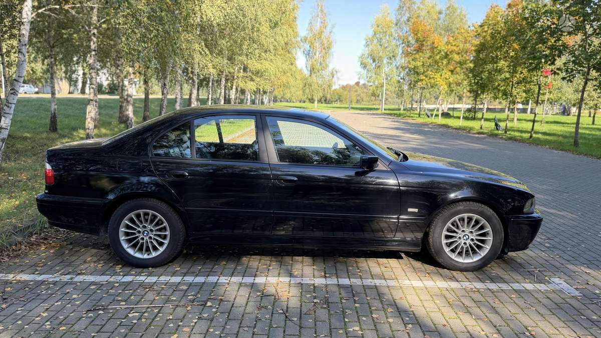 BMW 530, 3.0 l., Седан