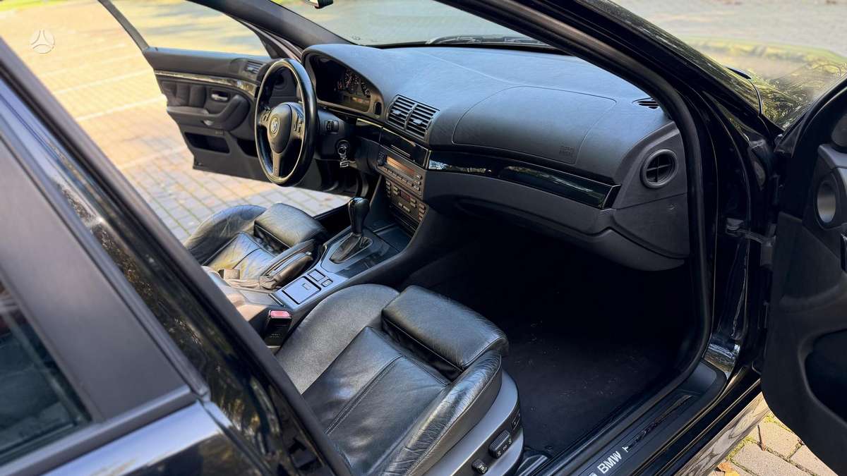 BMW 530, 3.0 l., Седан