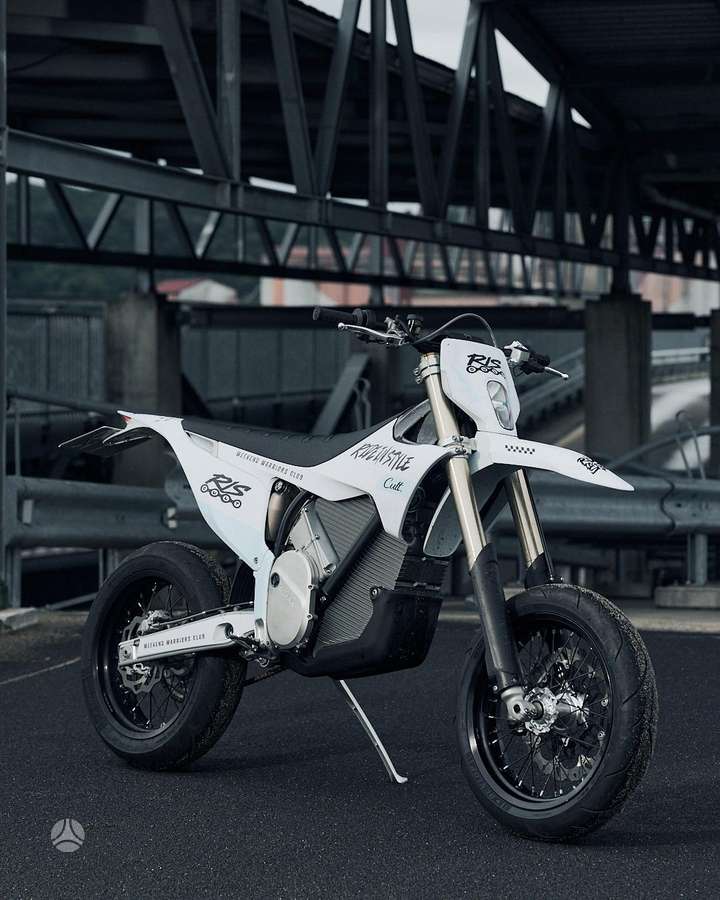 Stark Varg, supermoto