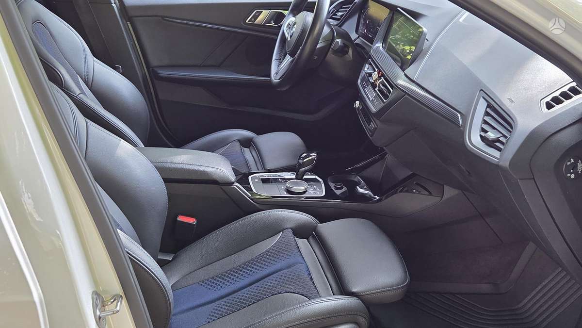 BMW 116, 1.5 l., hatchback