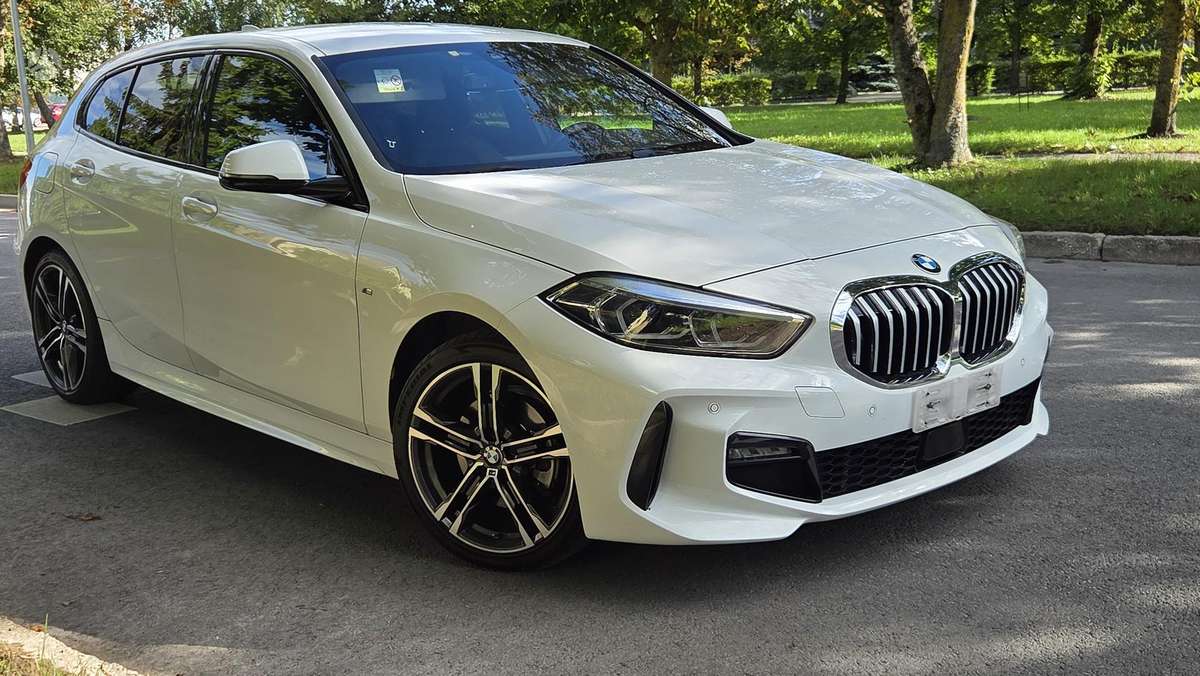 BMW 116, 1.5 l., hatchback