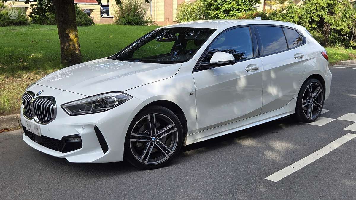 BMW 116, 1.5 l., hatchback