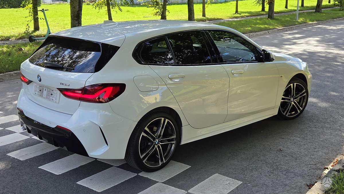 BMW 116, 1.5 l., hatchback