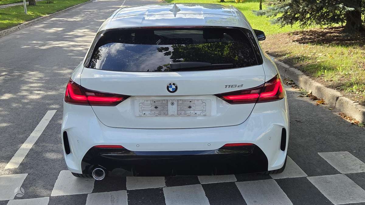 BMW 116, 1.5 l., hatchback