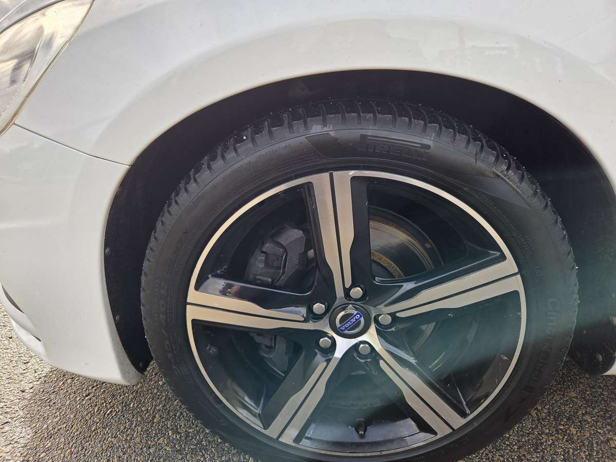 Volvo V60, 2.4 l., wagon