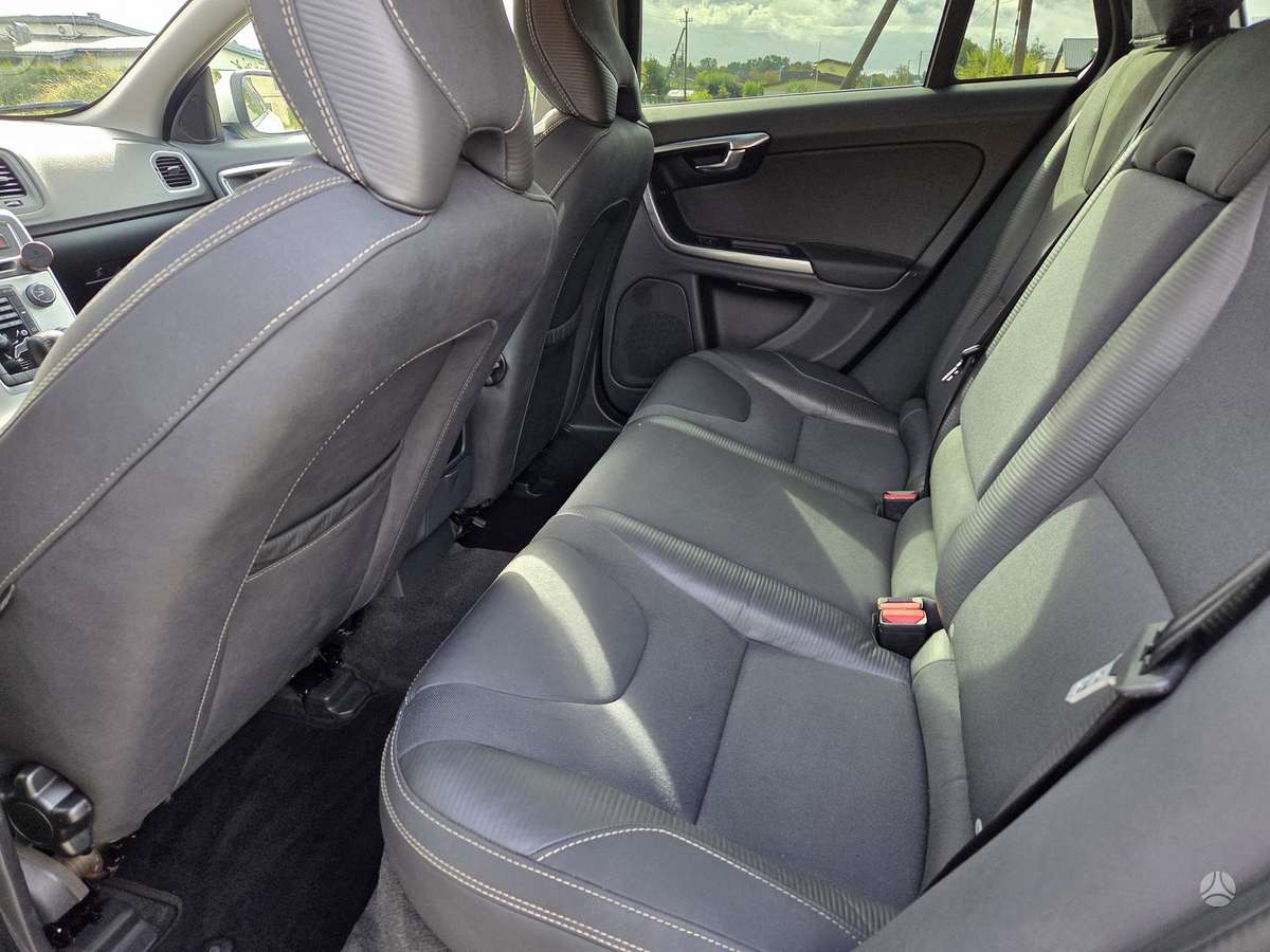 Volvo V60, 2.4 l., wagon