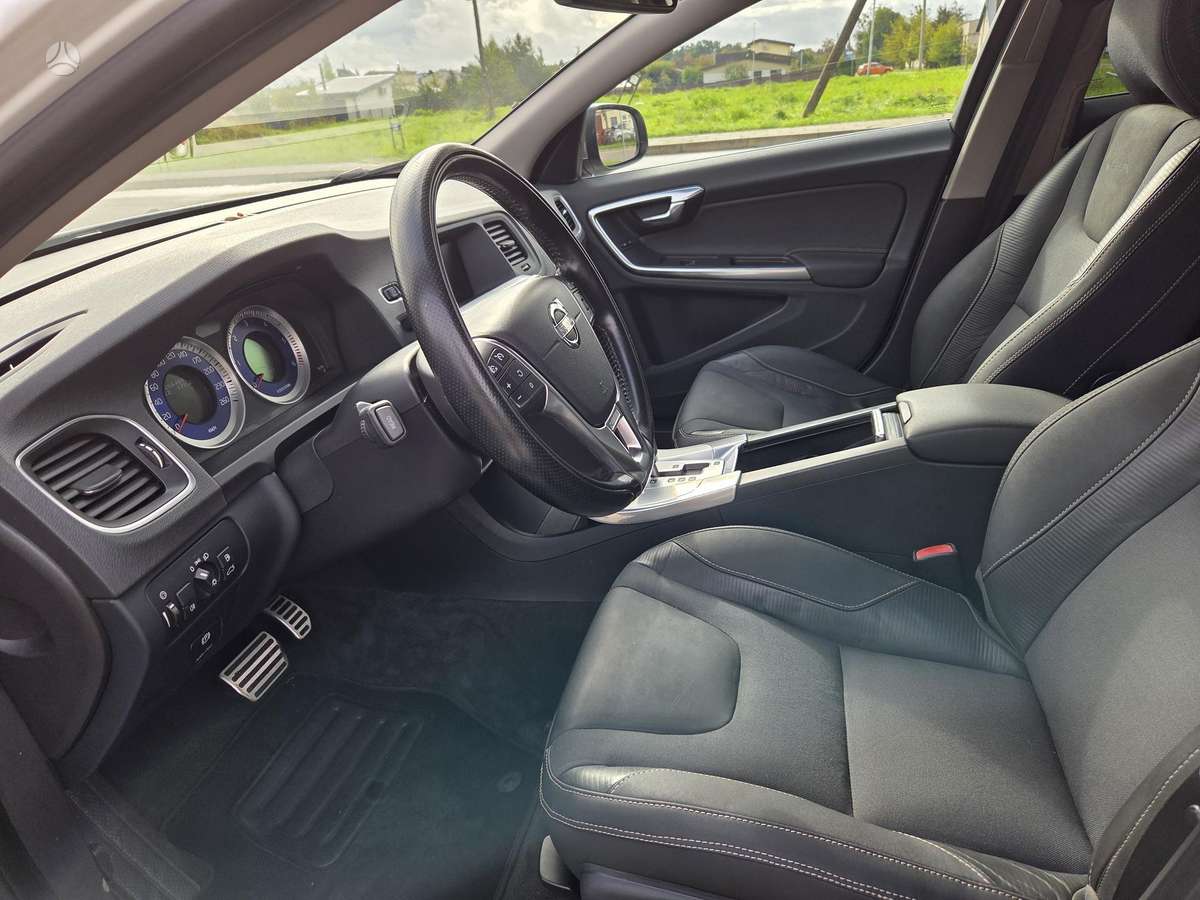 Volvo V60, 2.4 l., wagon
