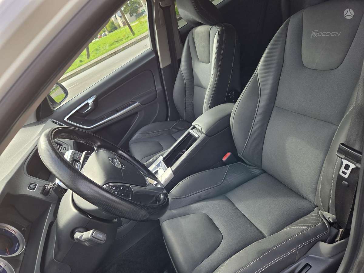 Volvo V60, 2.4 l., wagon
