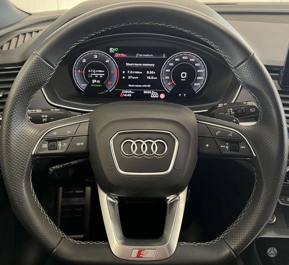 Audi Q5, 2.0 l., Внедорожник / Кроссовер