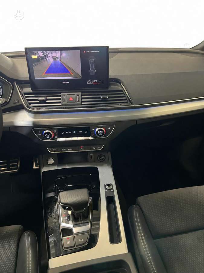 Audi Q5, 2.0 l., Внедорожник / Кроссовер