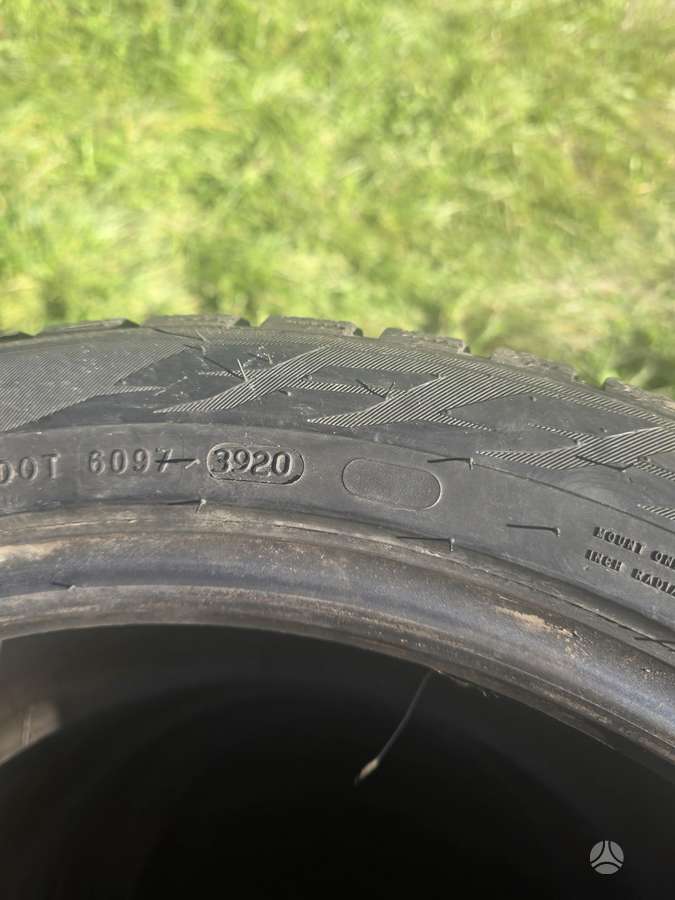 Nokian, winter 235/45 R18