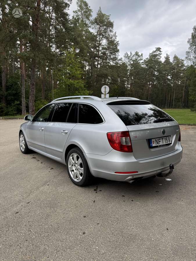 Skoda Superb, 2.0 l., wagon