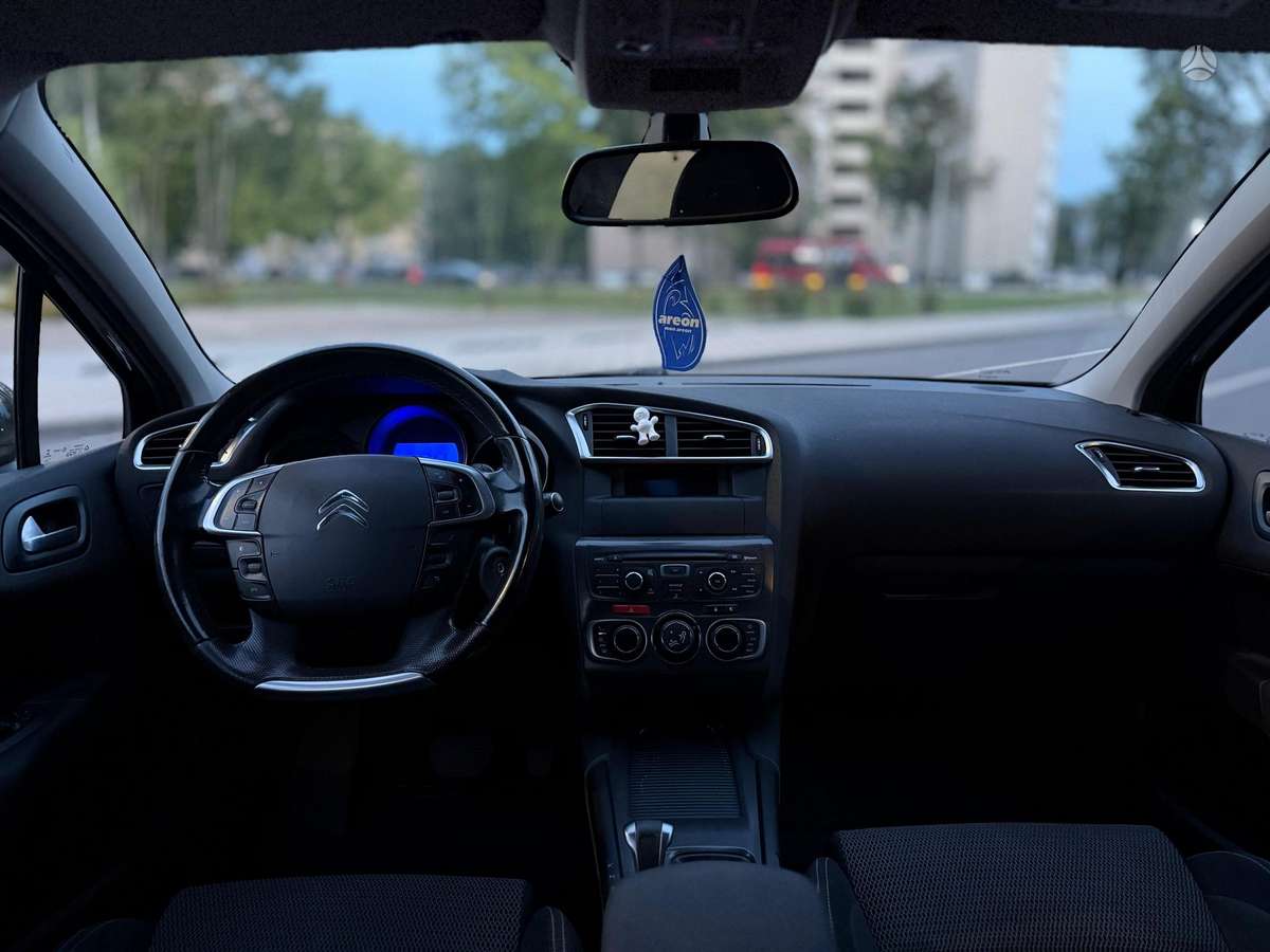 Citroen C4, 1.6 l., Хэтчбек