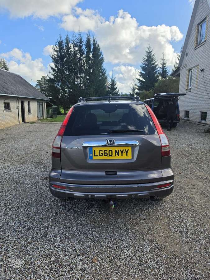 Honda CR-V 2010 — engine 2200 cm³, 150 HP (110kW)
