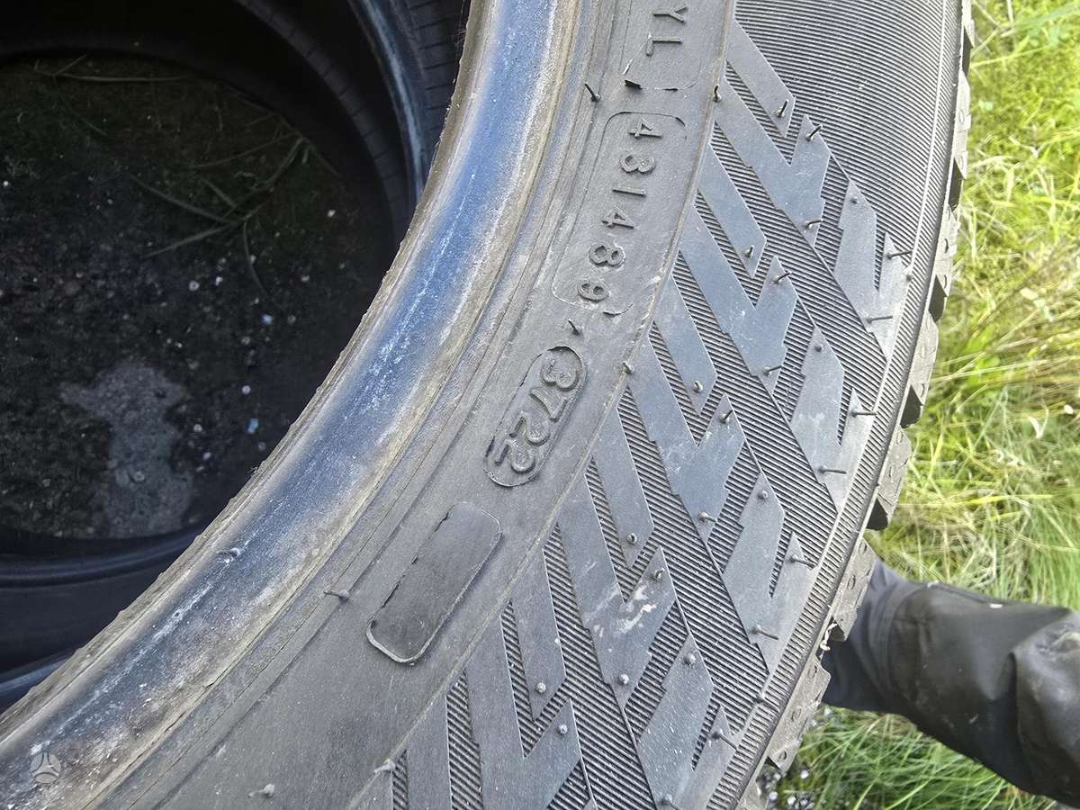 Nokian, зимние 225/55 R17