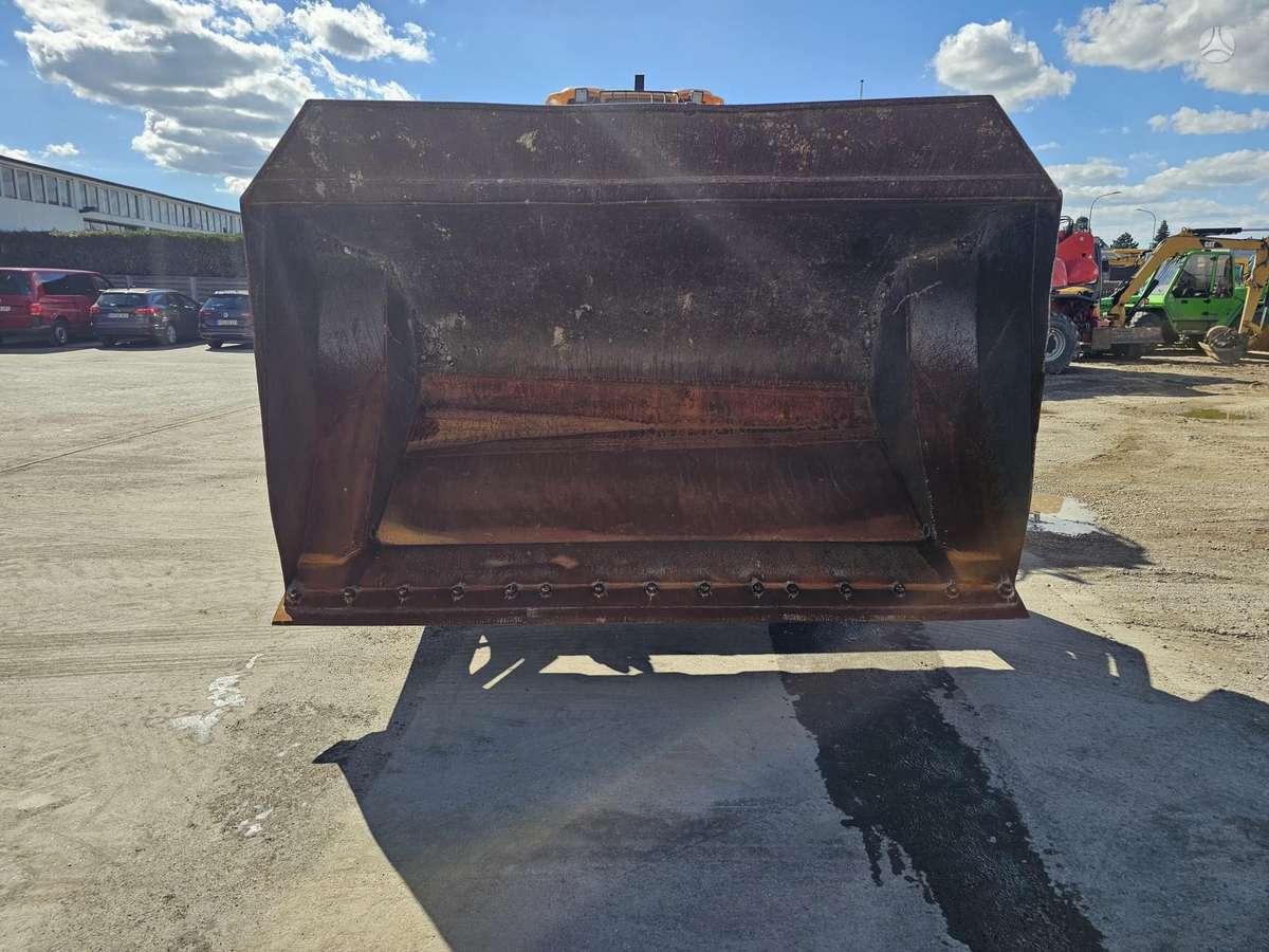 JCB 437HT, frontaliniai krautuvai