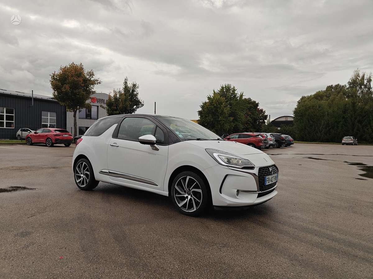 Citroen DS3, 1.2 l., hatchback