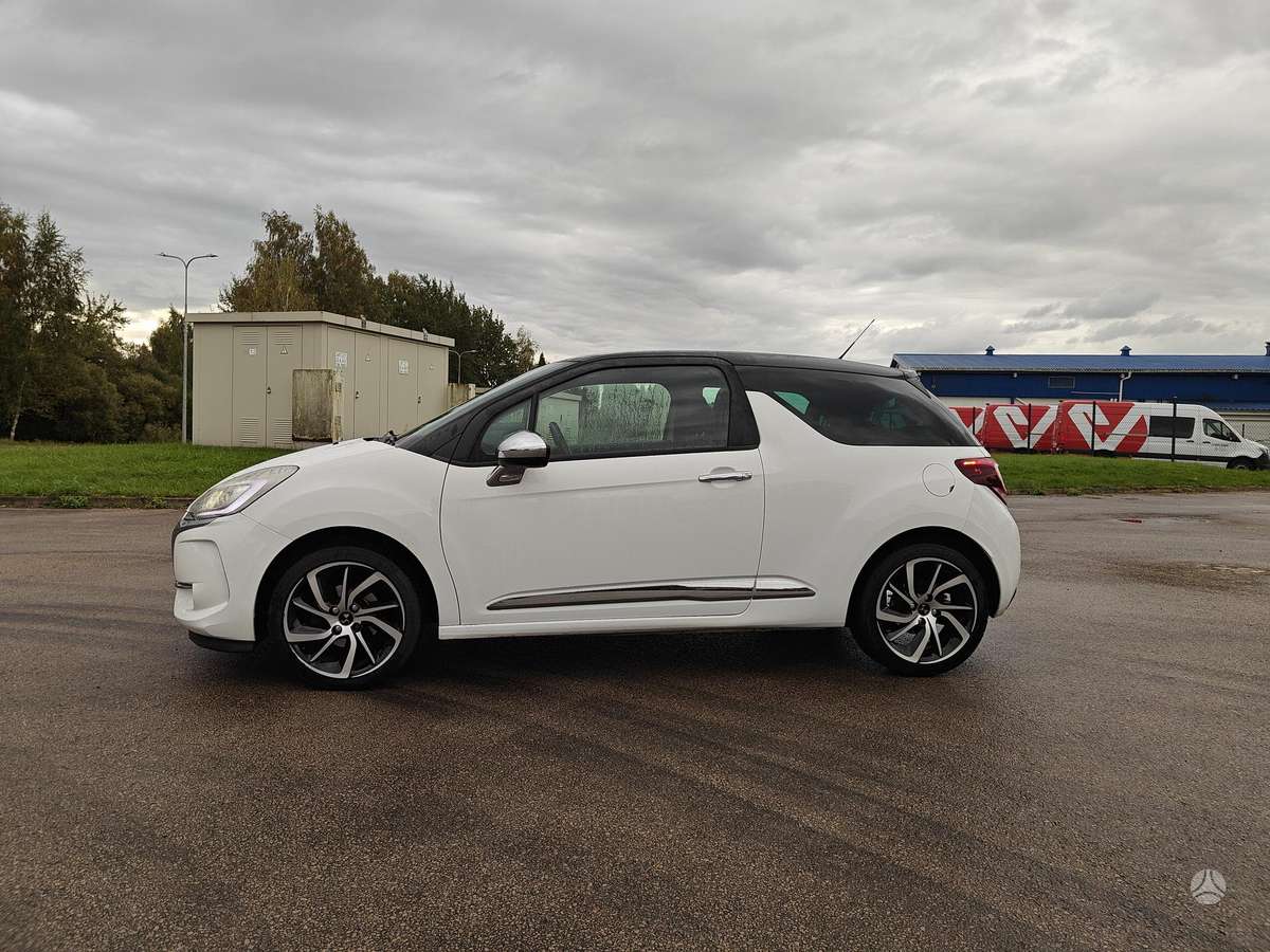 Citroen DS3, 1.2 l., hatchback