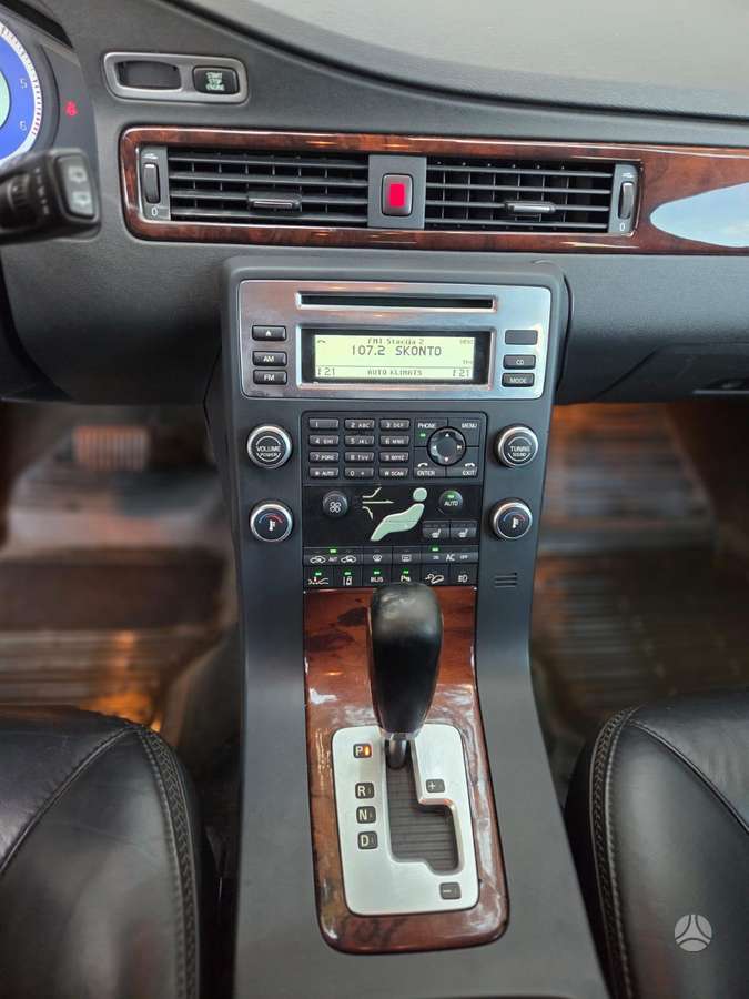 Volvo XC70, 2.4 l., Универсал