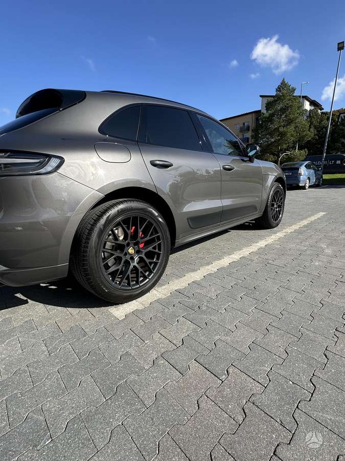 Porsche Macan, 3.0 l., off-road / crossover