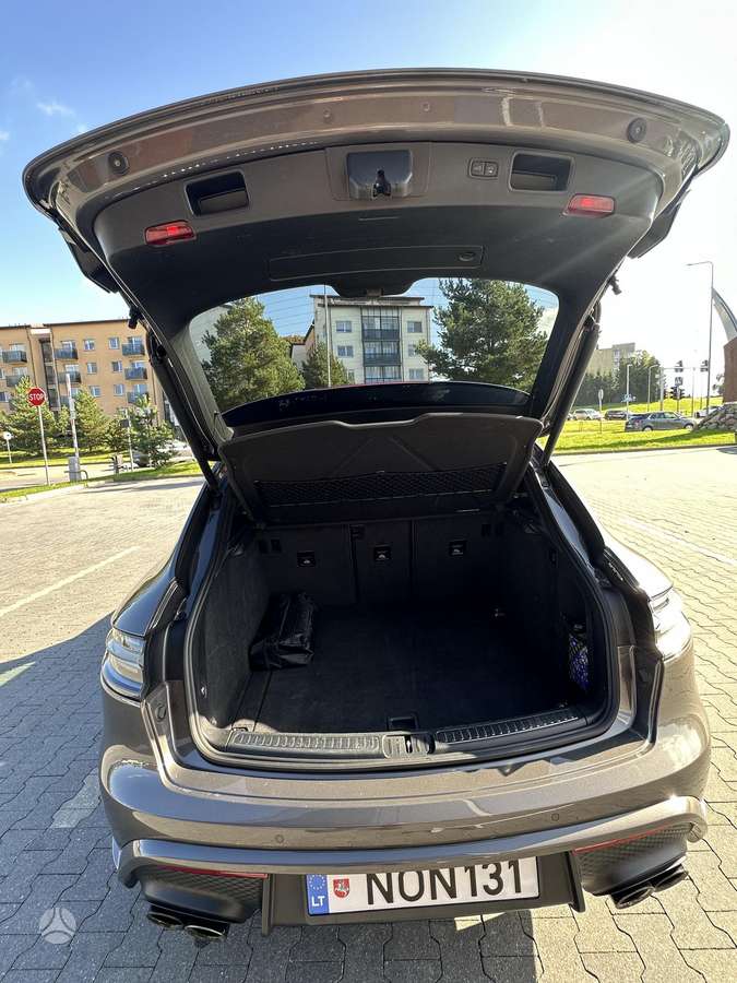 Porsche Macan, 3.0 l., off-road / crossover