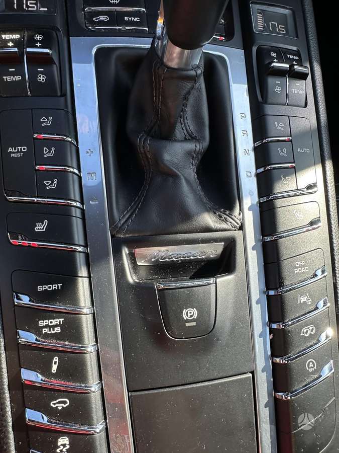 Porsche Macan, 3.0 l., off-road / crossover