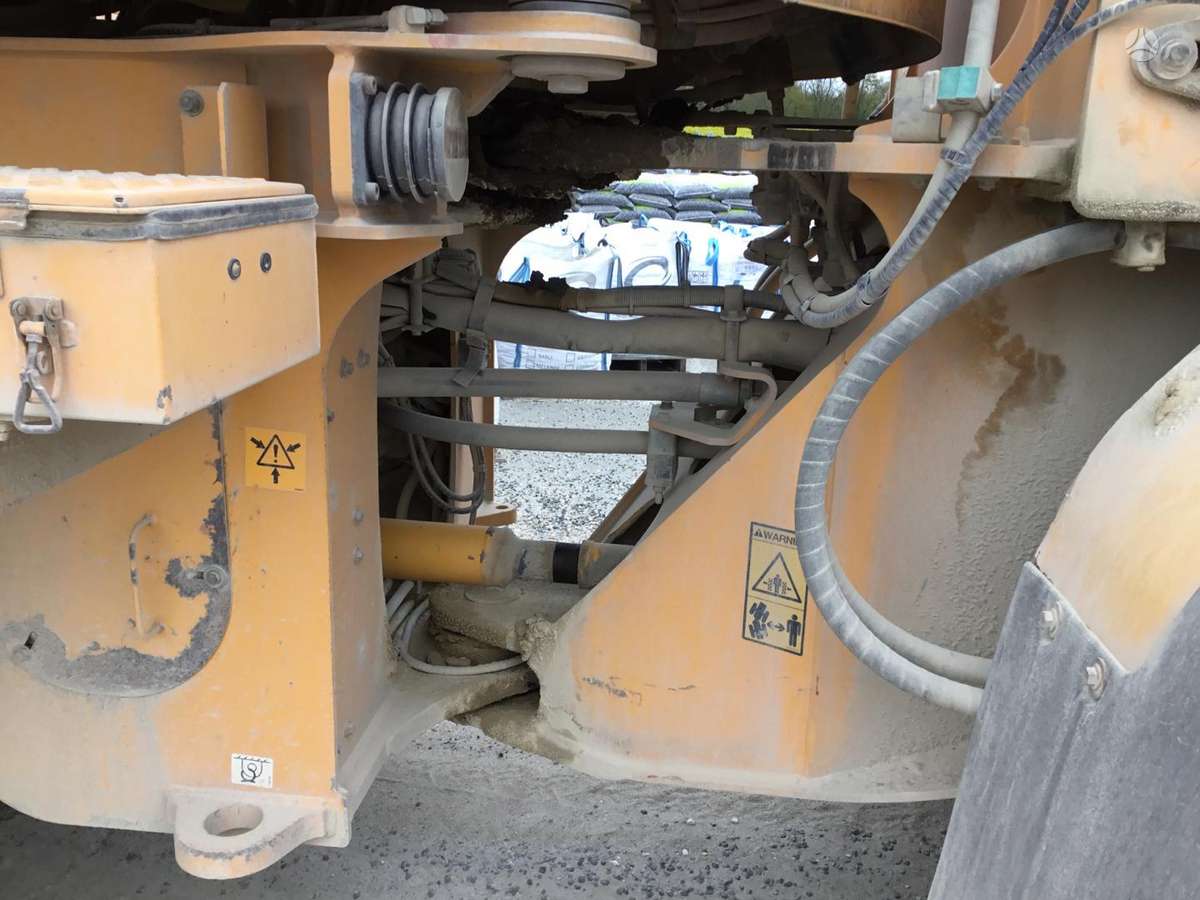 Volvo L70E, frontal loader
