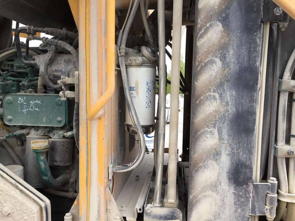 Volvo L70E, фронтальные погрузчики