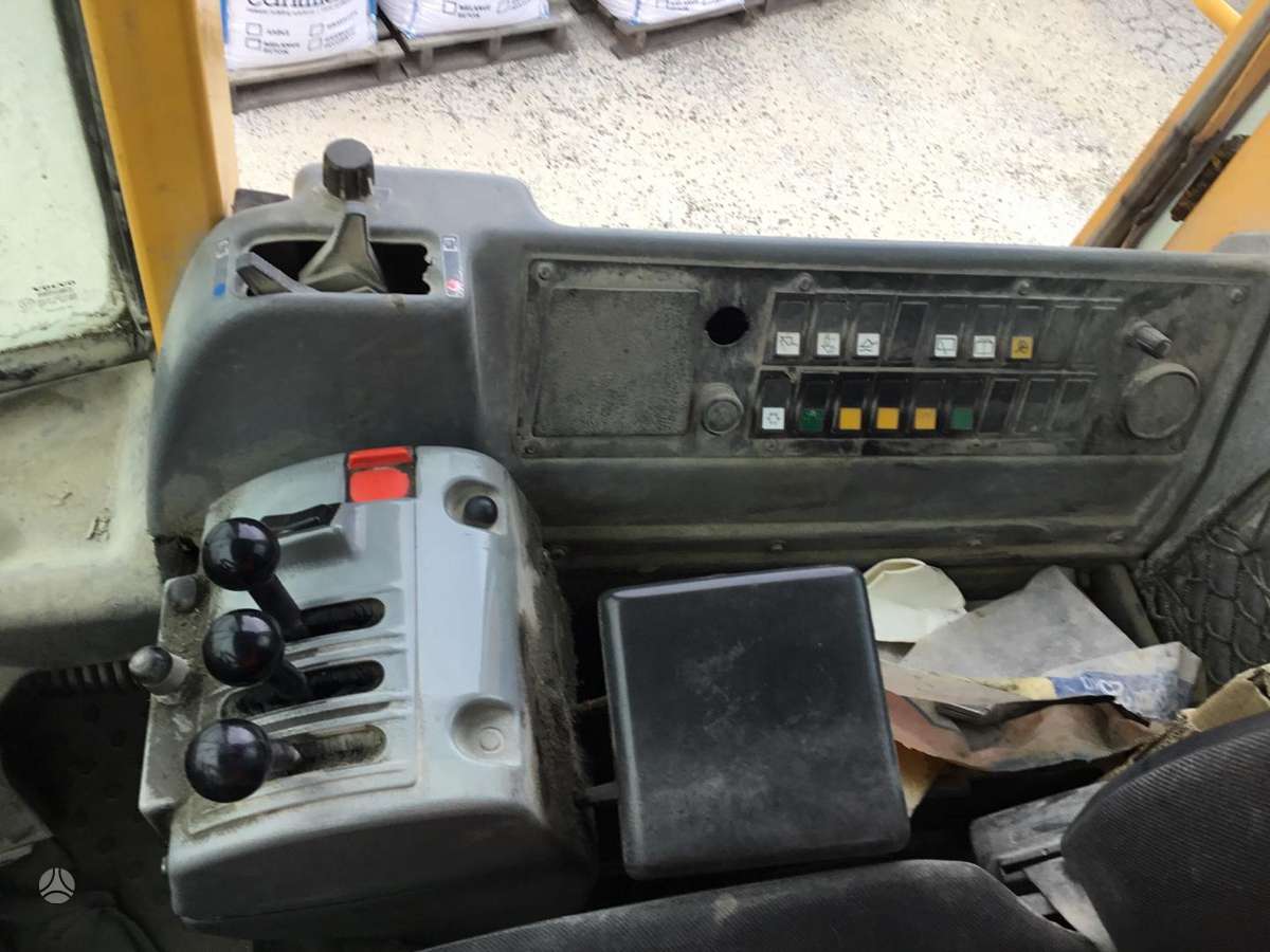 Volvo L70E, frontal loader