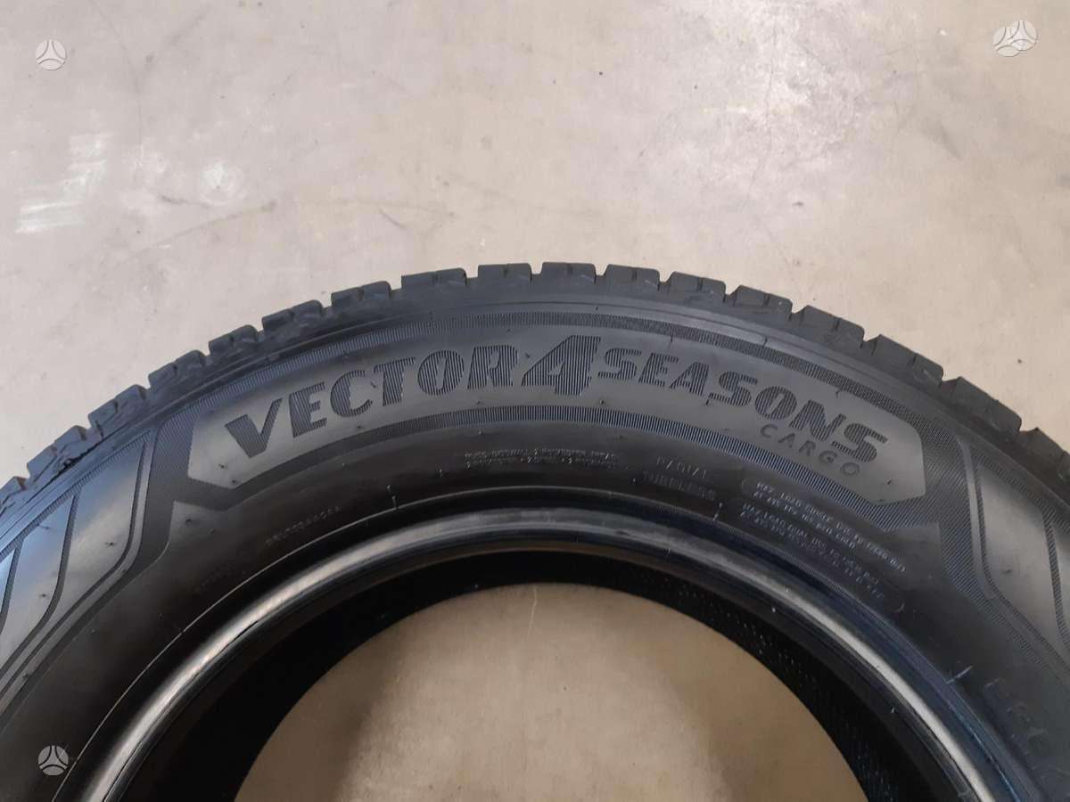 Goodyear 2025m Vector Gen C, всесезонные 235/65 R16