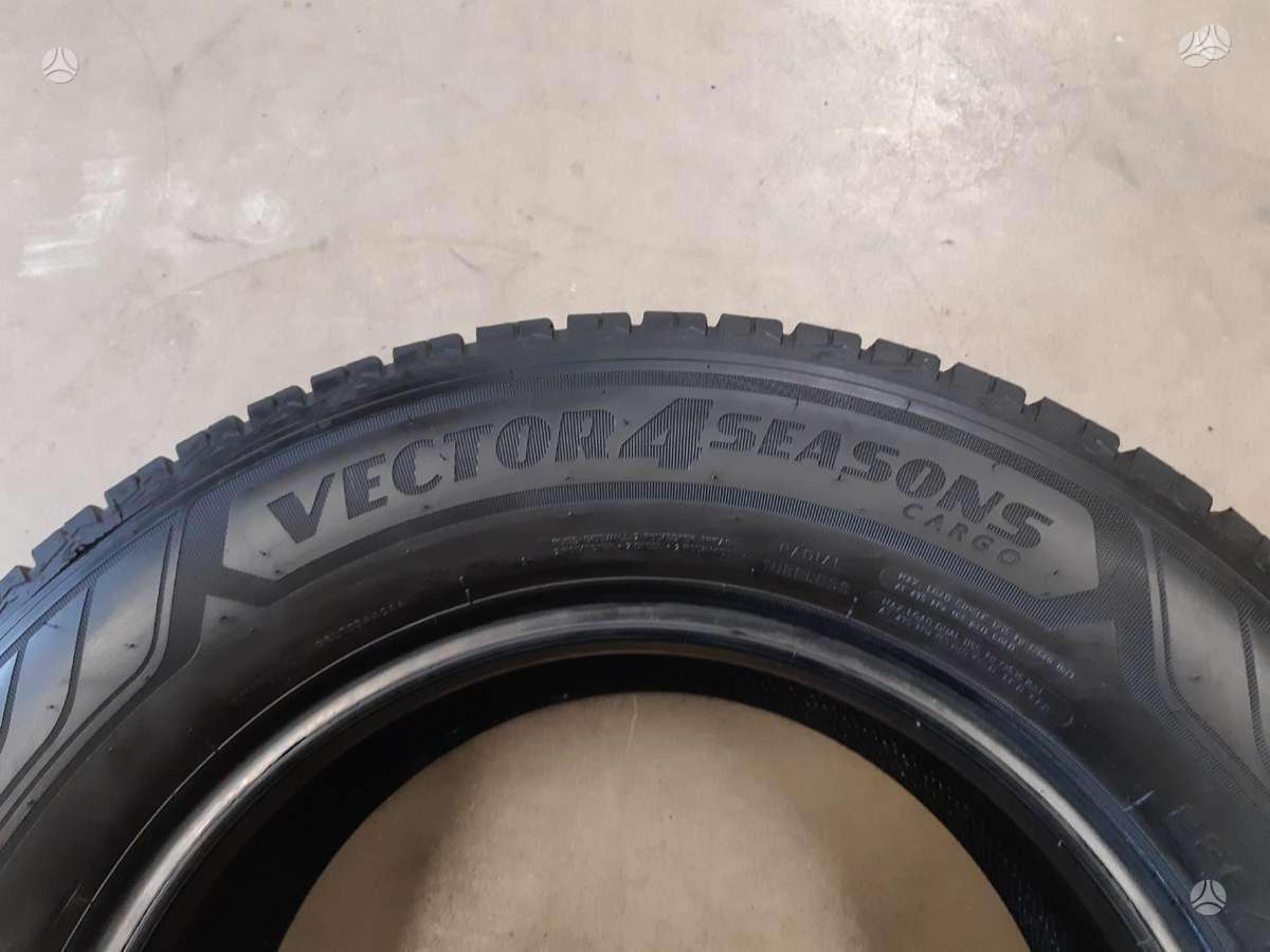 Goodyear 2025m Vector Gen C*, всесезонные 235/65 R16