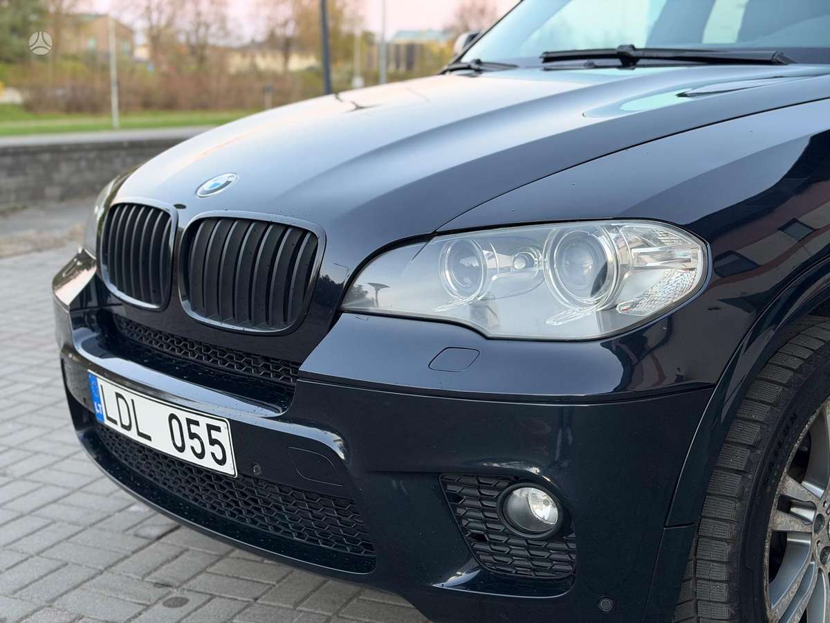 BMW X5, 3.0 l., off-road / crossover