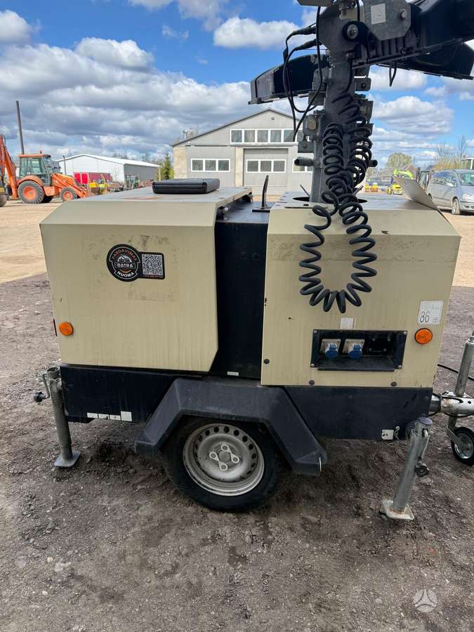 Doosan R1130F 9V, mobile light towers