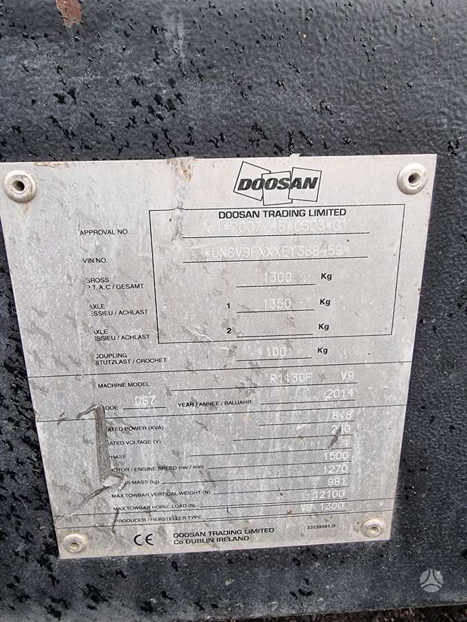 Doosan R1130F 9V, mobile light towers