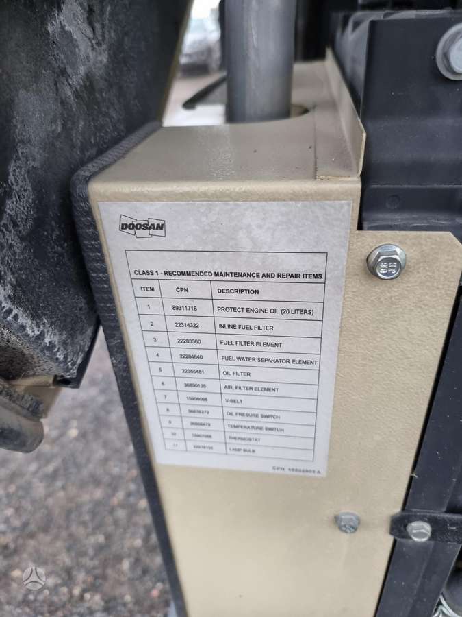 Doosan R1130F 9V, mobile light towers