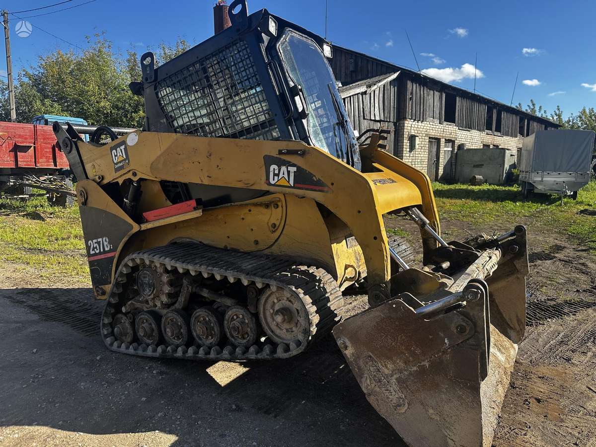 Caterpillar 257B, mini loaders