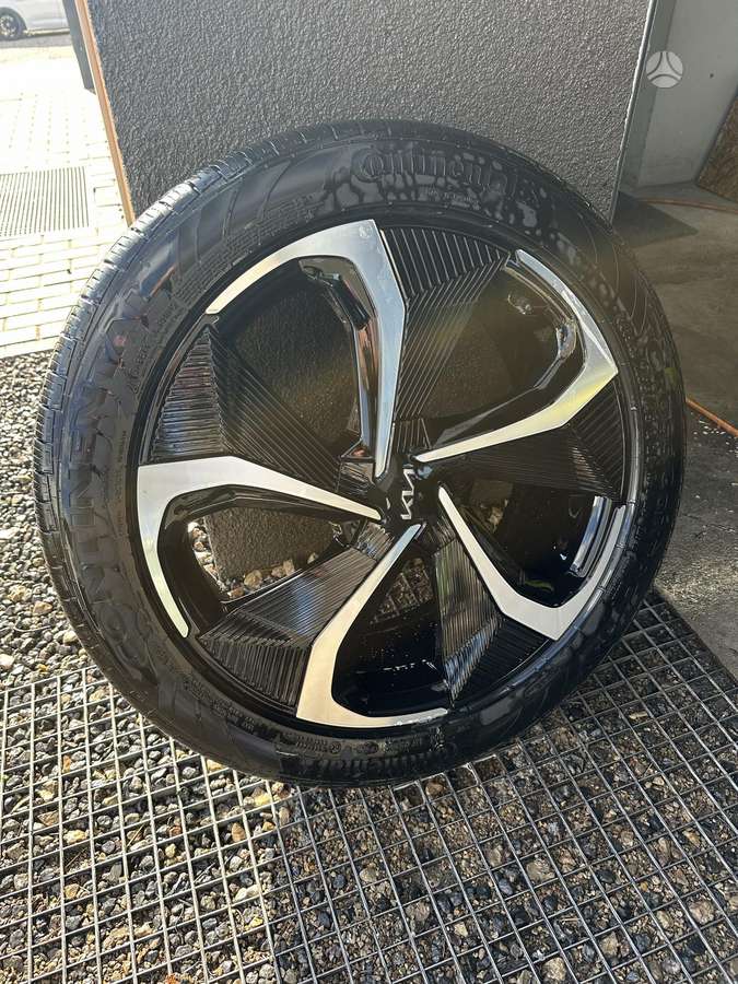 KIA EV6, light alloy, R20