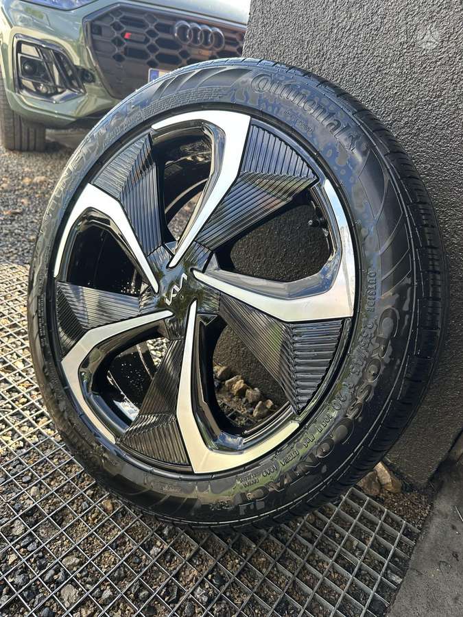 KIA EV6, light alloy, R20