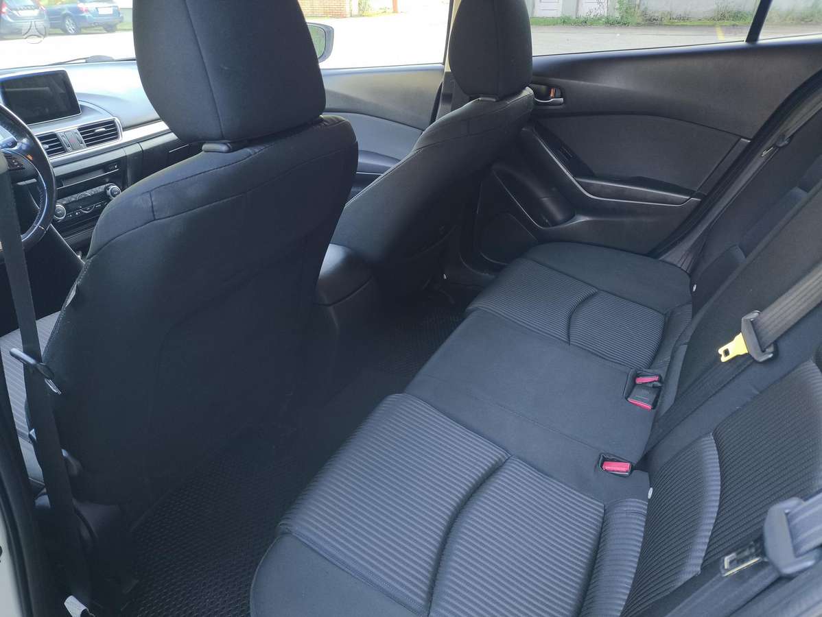 Mazda 3, 2.2 l., hatchback