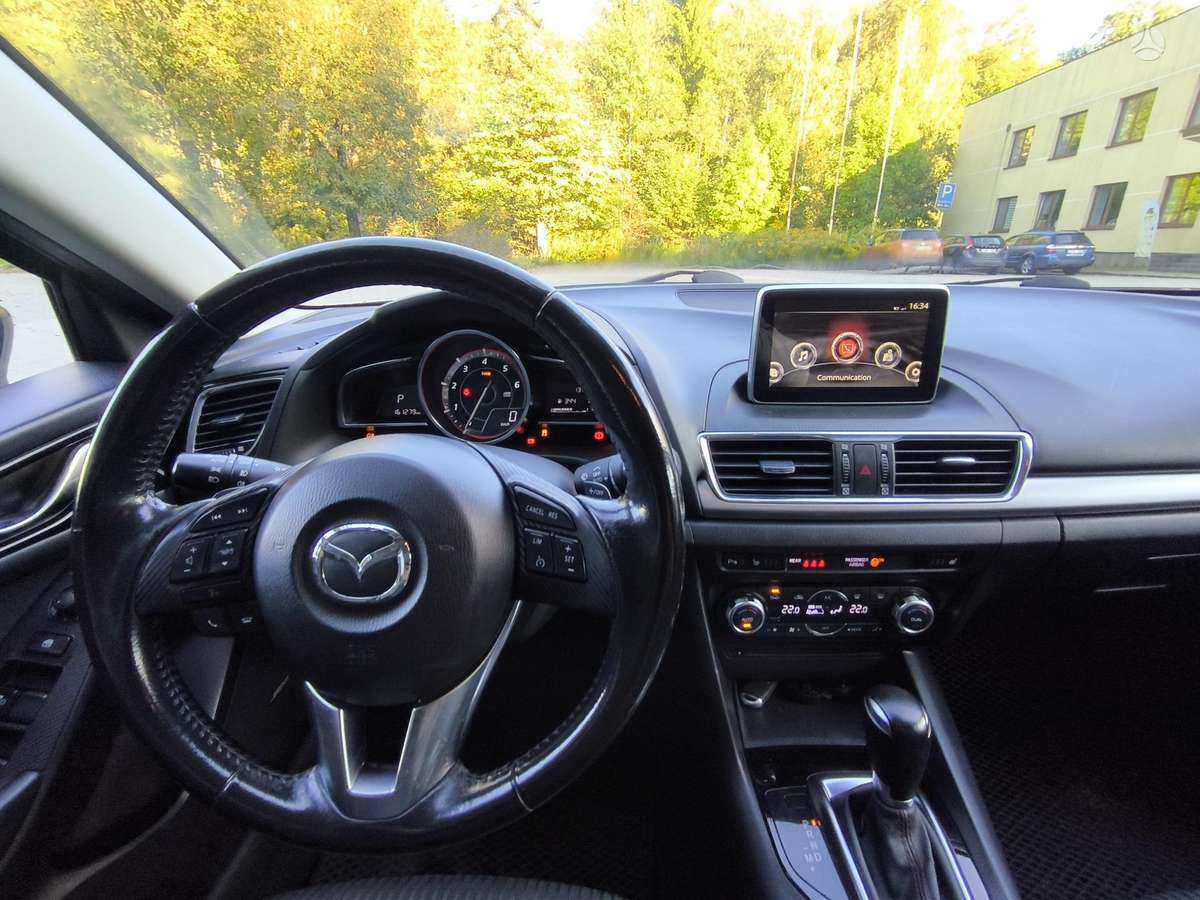 Mazda 3, 2.2 l., Хэтчбек
