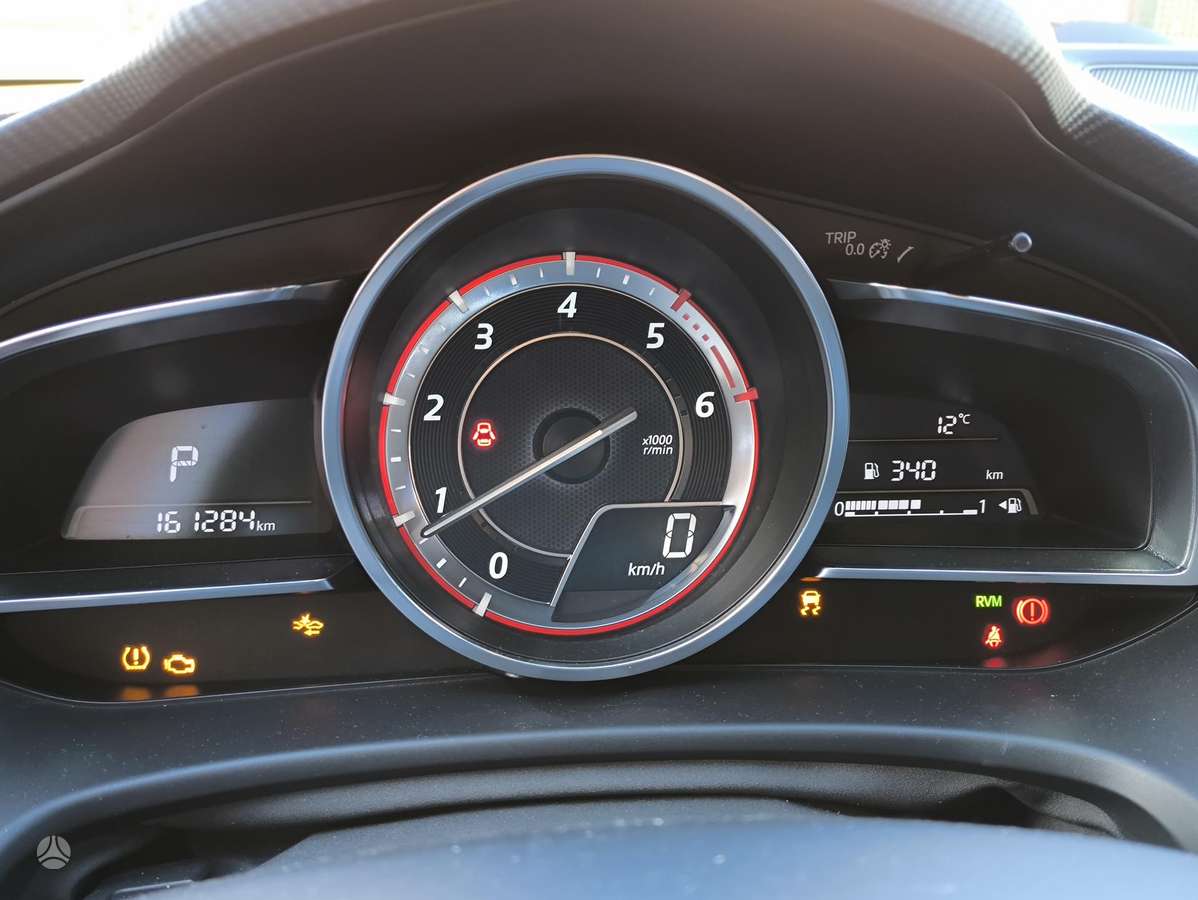 Mazda 3, 2.2 l., Хэтчбек