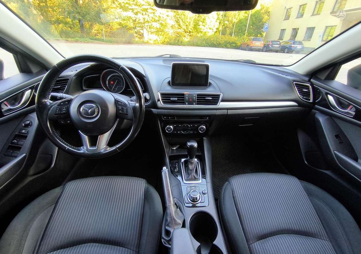 Mazda 3, 2.2 l., hatchback