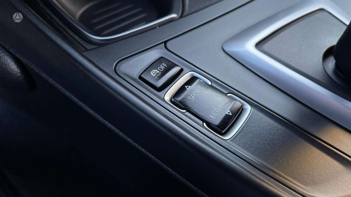 BMW 116, 2.0 l., hatchback