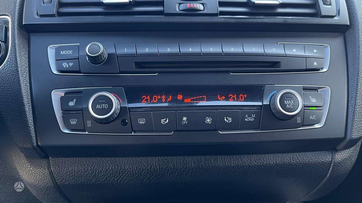 BMW 116, 2.0 l., hatchback