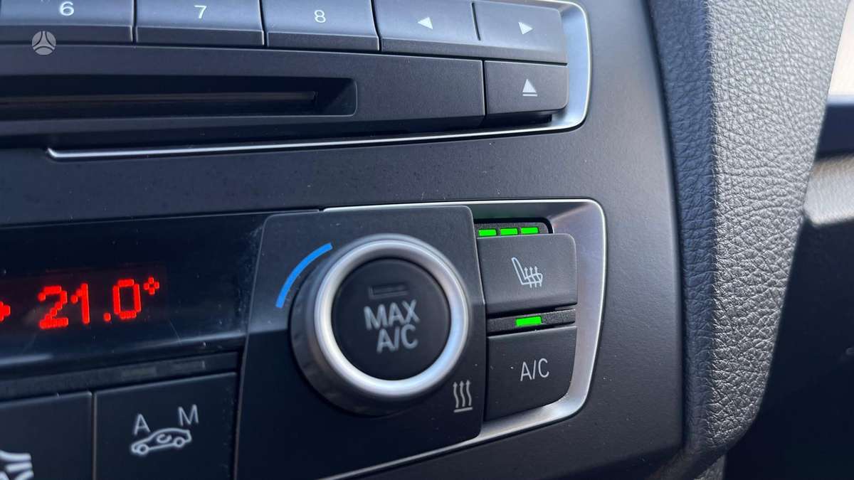 BMW 116, 2.0 l., hatchback