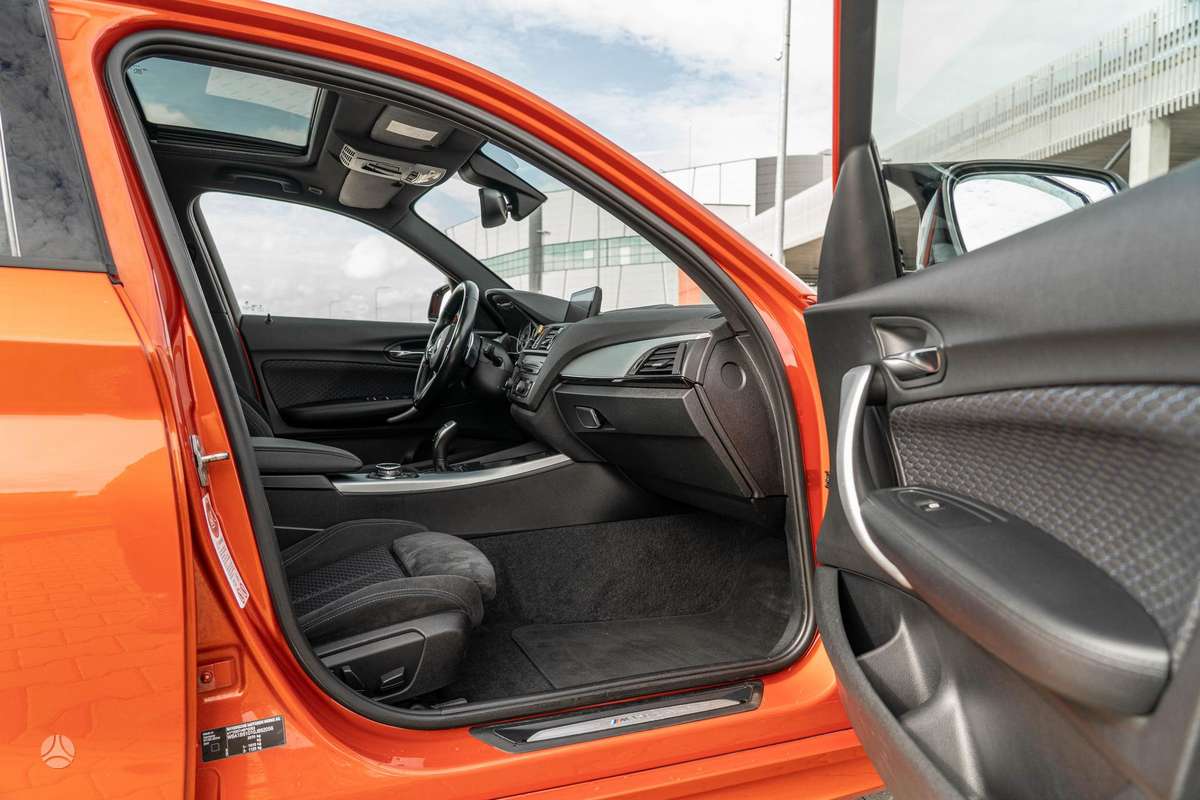 BMW M135, 3.0 l., hatchback