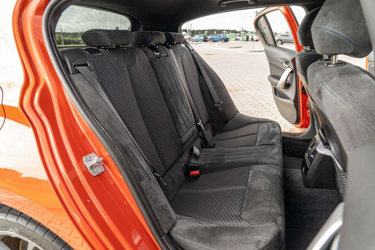 BMW M135, 3.0 l., Хэтчбек