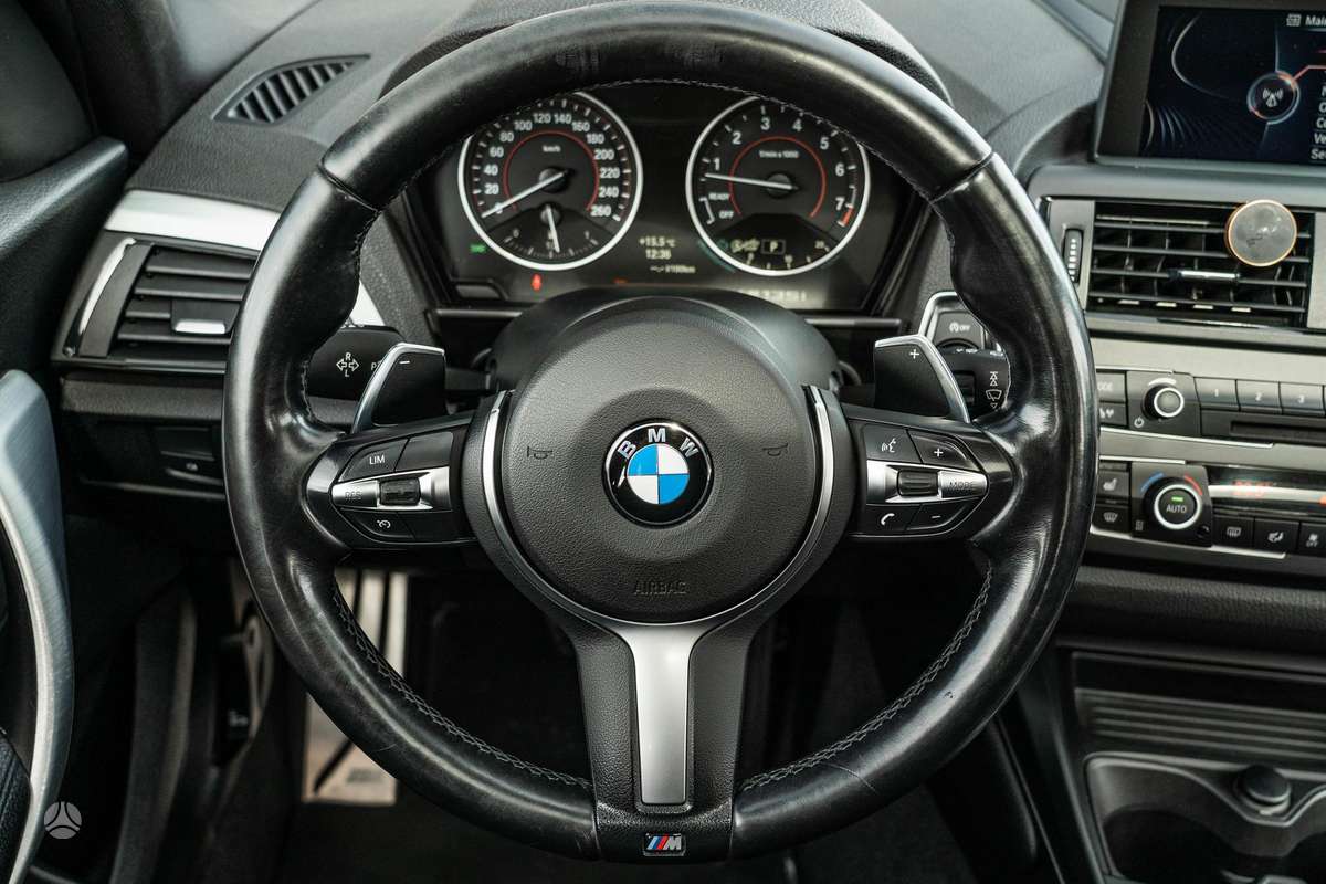 BMW M135, 3.0 l., Хэтчбек