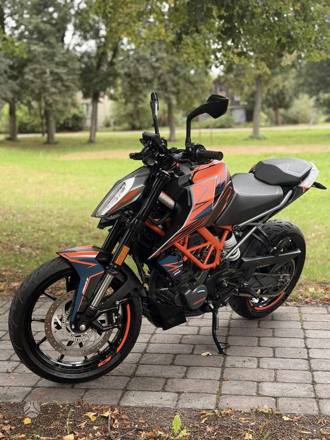 KTM Duke 125cc, street / classic